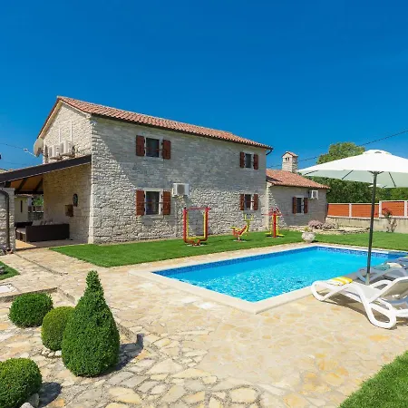 Bozac - Roj417 By Interhome *