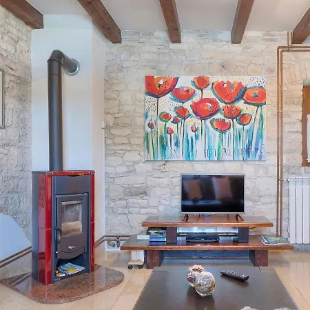 Bozac - Roj417 By Interhome