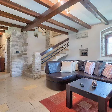 Bozac - Roj417 By Interhome *