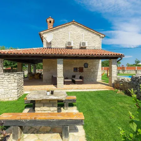 Feriehus Bozac By Interhome Žminj
